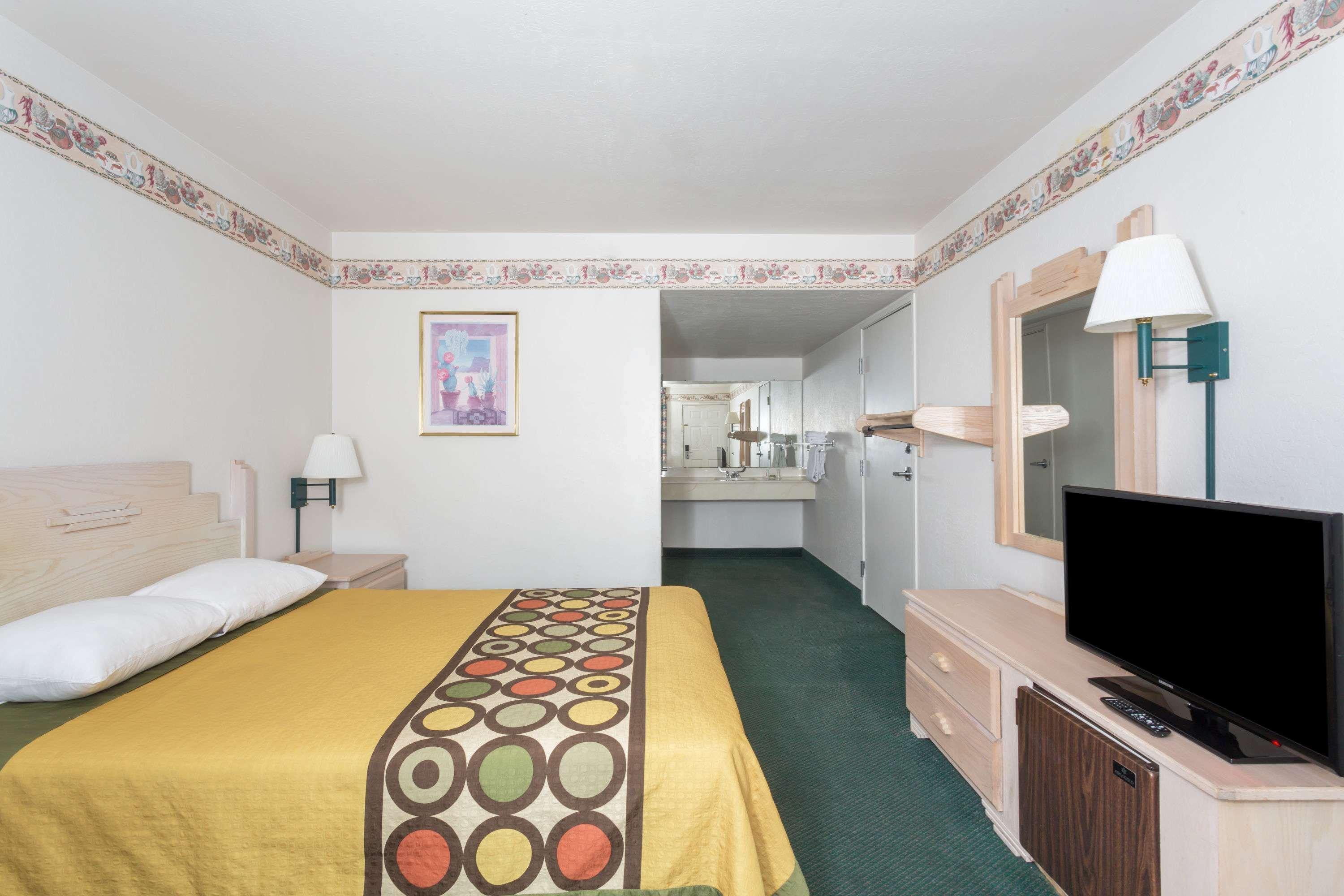 Hotel Super 8 By Wyndham Cottonwood Extérieur photo