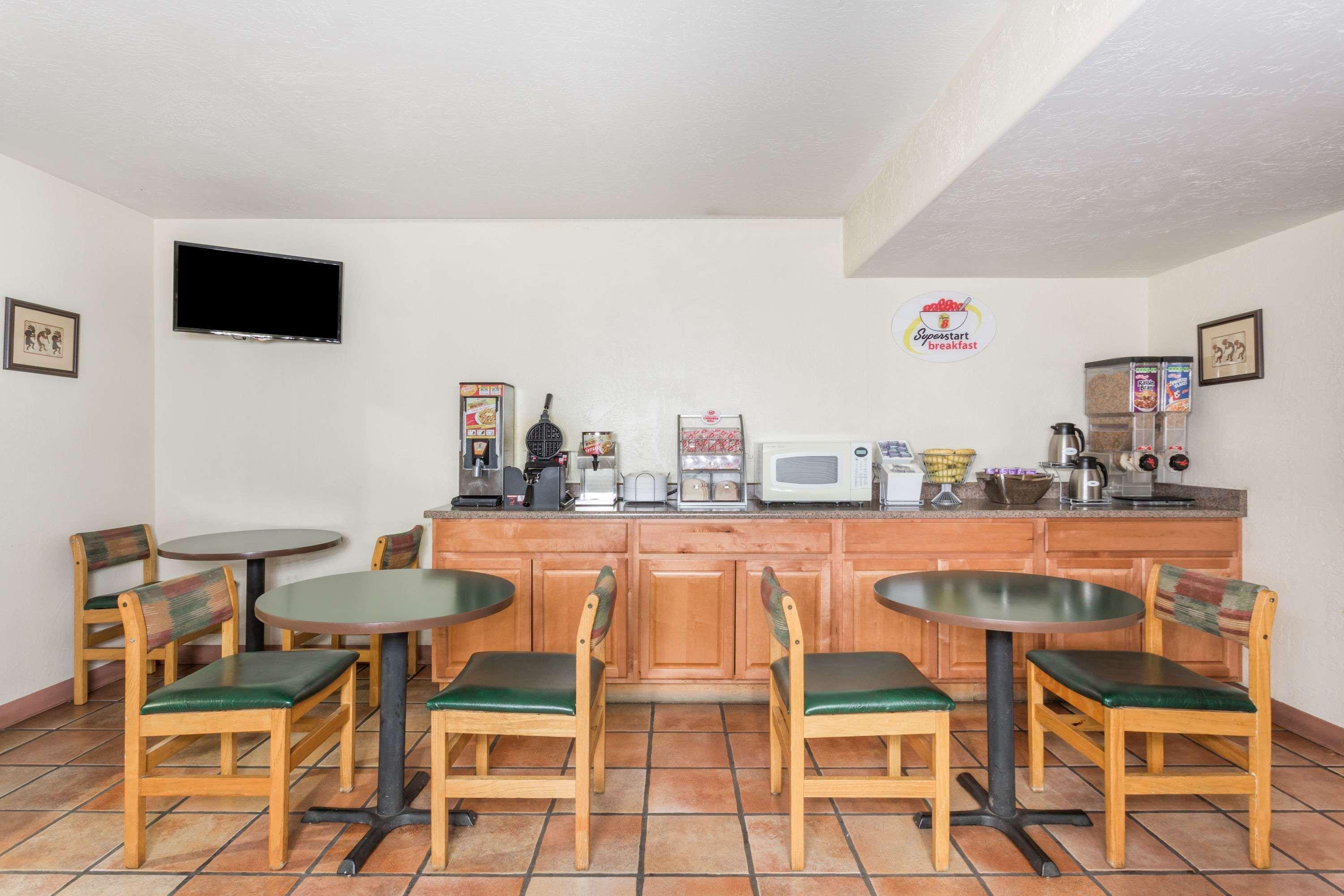 Hotel Super 8 By Wyndham Cottonwood Extérieur photo