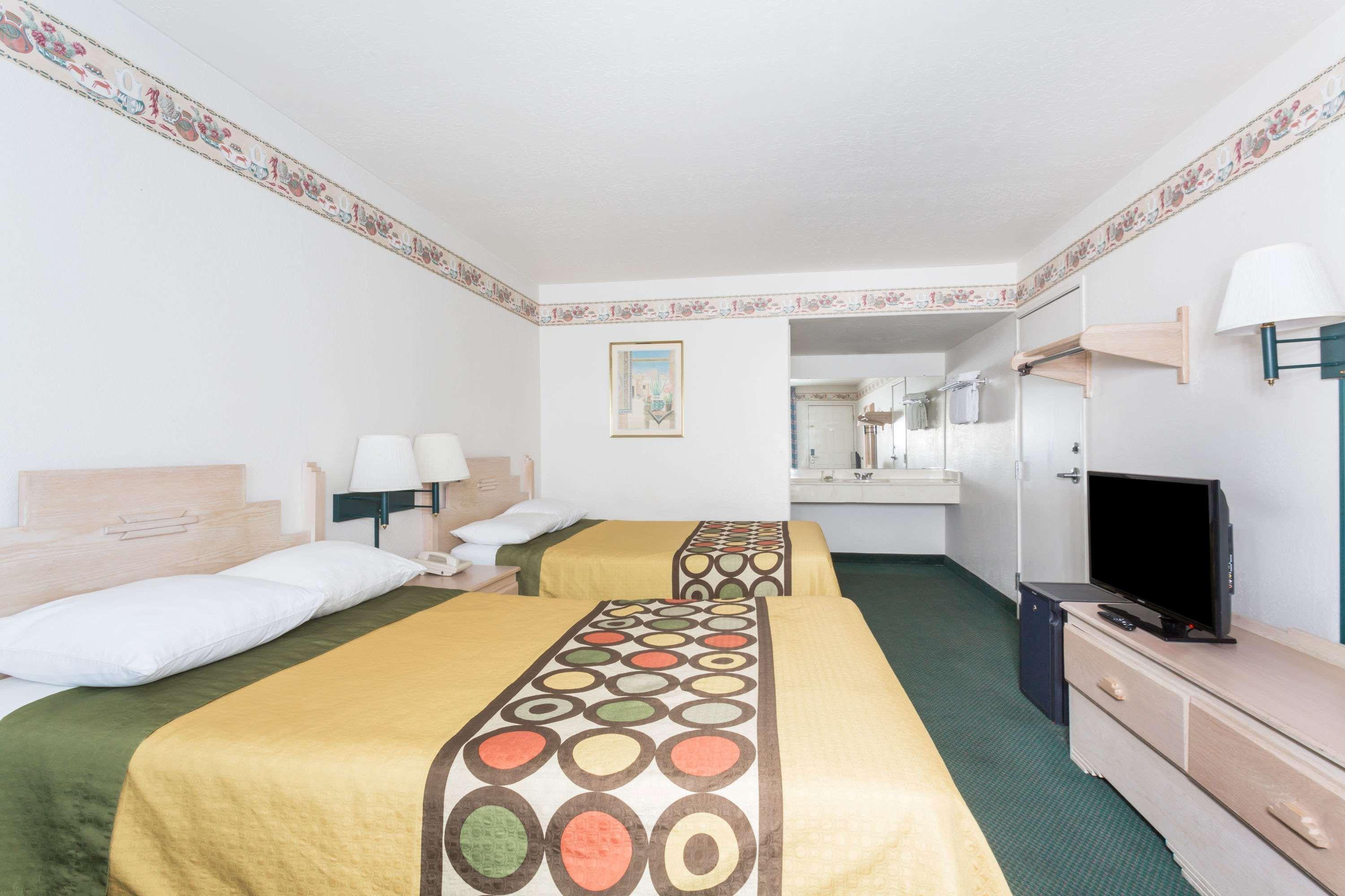 Hotel Super 8 By Wyndham Cottonwood Extérieur photo
